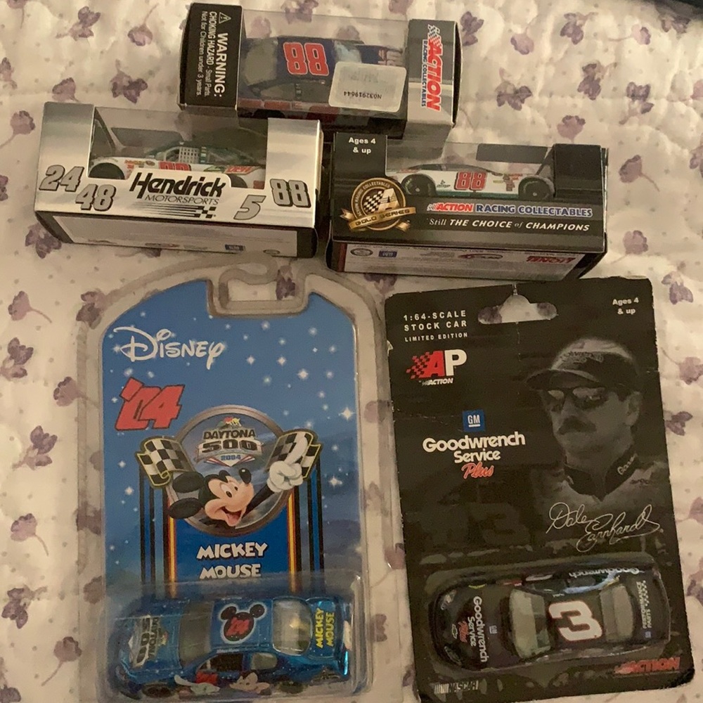 Collectable race cars